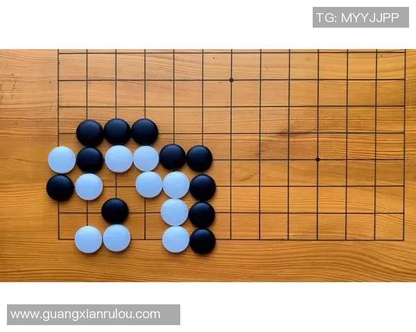 小春残局发力展现棋艺风采引领新一轮围棋热潮