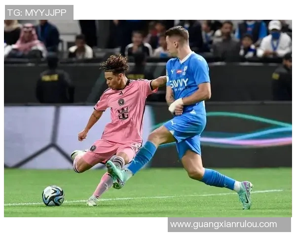 巴黎圣日耳曼稳坐法甲榜首，连胜势如破竹引领法国足坛势不可挡