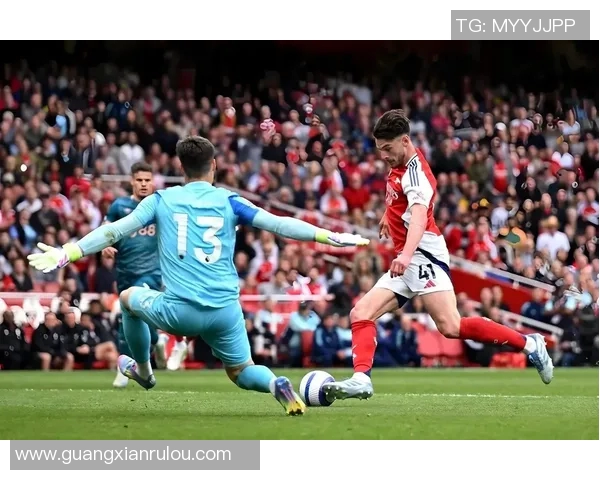 新曼联惨遭曼城3-0血洗，战平利物浦后曼城登顶英超榜，霸主归来！